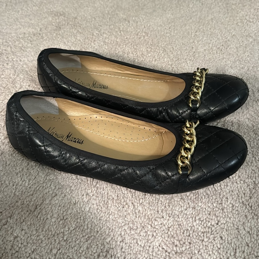 Classic Quilted Leather Ballet Flats Neiman Marcus Size 8 1/2 M. NEW - Picture 3 of 7